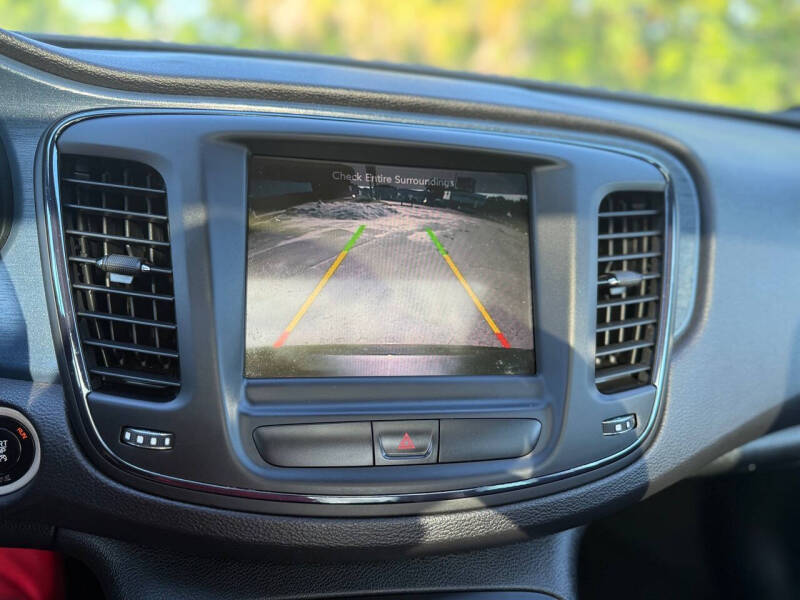 2015 Chrysler 200 S