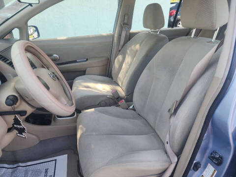 2010 Nissan Versa 1.8 S