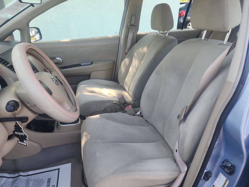 2010 Nissan Versa 1.8 S