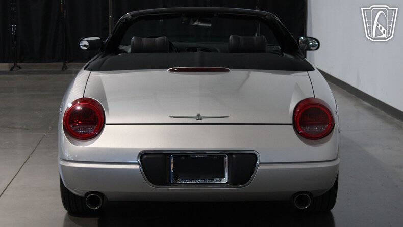 2004 Ford Thunderbird Deluxe