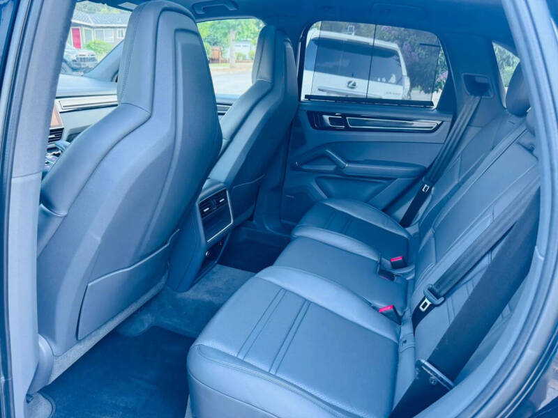 2021 Porsche Cayenne S