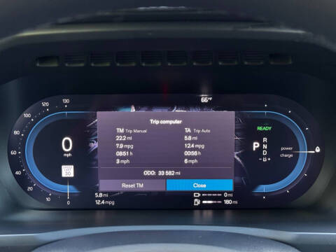 2023 Volvo XC90 Recharge T8 Ultimate Bright Theme 6P