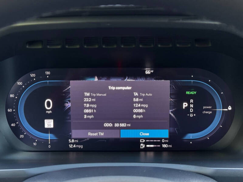 2023 Volvo XC90 Recharge T8 Ultimate Bright Theme 6P