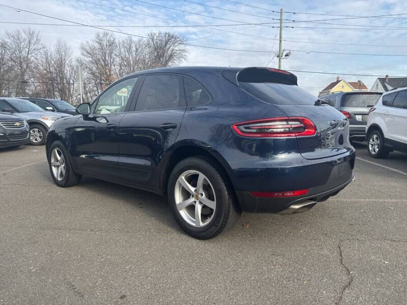 2017 Porsche Macan