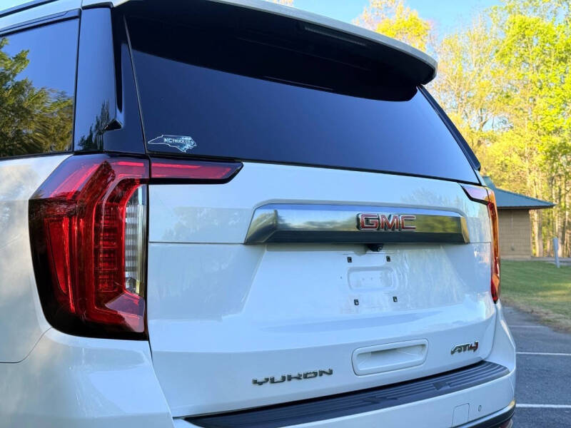 2022 GMC Yukon AT4