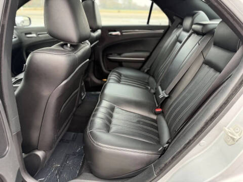 2023 Chrysler 300 S V6