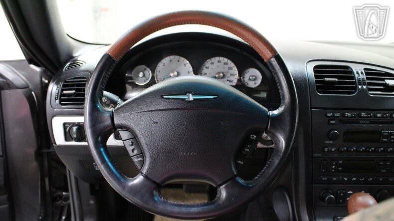 2003 Ford Thunderbird