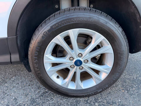 2019 Ford Escape SE