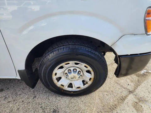 2016 Nissan NV 1500 S