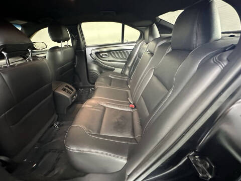 2017 Ford Taurus SEL