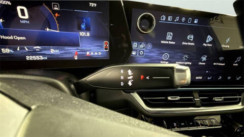 2025 Chevrolet Equinox EV LT