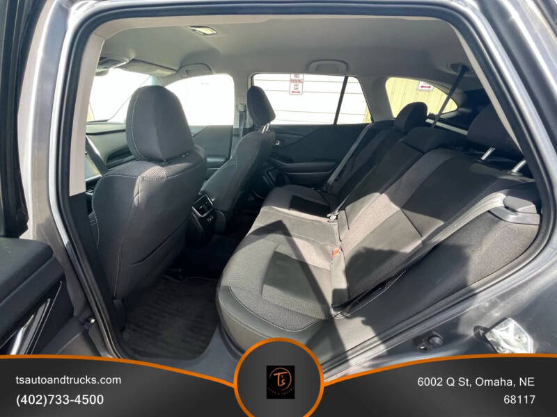2022 Subaru Outback Premium