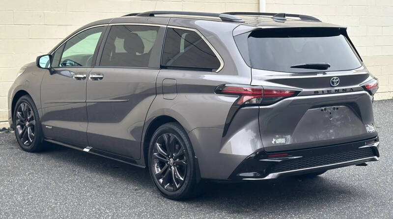 2021 Toyota Sienna XSE 7-Passenger