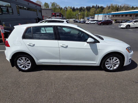 2017 Volkswagen Golf TSI S