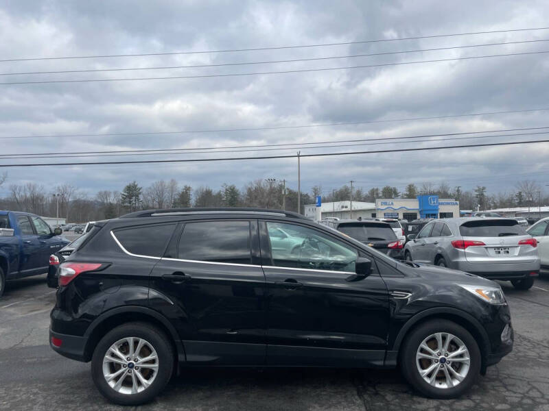 2018 Ford Escape SEL photo 10