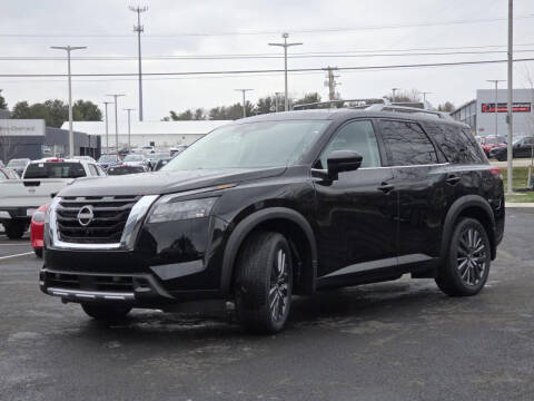 2025 Nissan Pathfinder SL