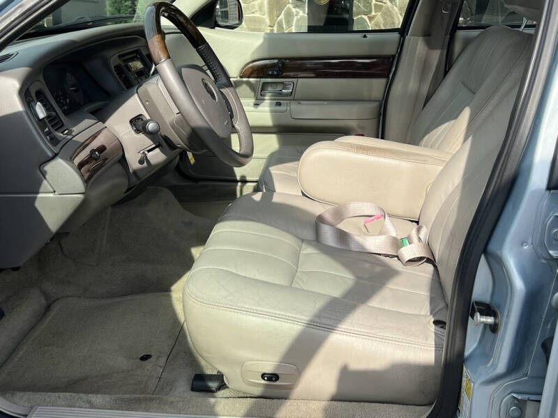 2010 Mercury Grand Marquis LS