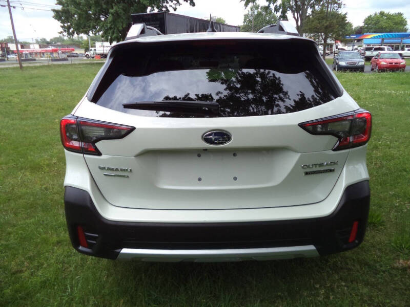 2022 Subaru Outback Touring XT