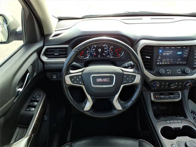 2022 GMC Acadia Denali