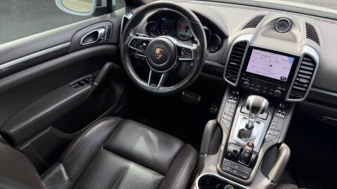 2017 Porsche Cayenne S