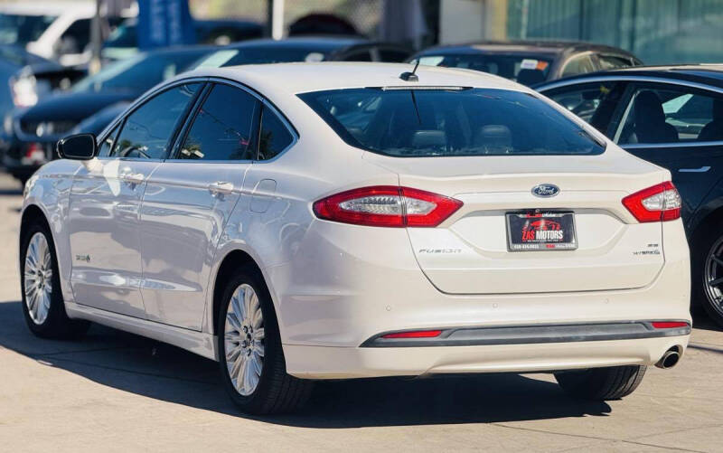2016 Ford Fusion Hybrid SE