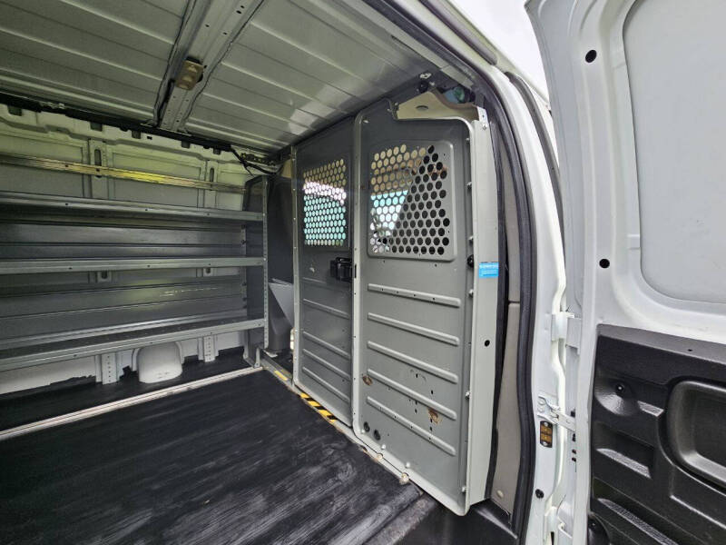 2021 Chevrolet Express 2500