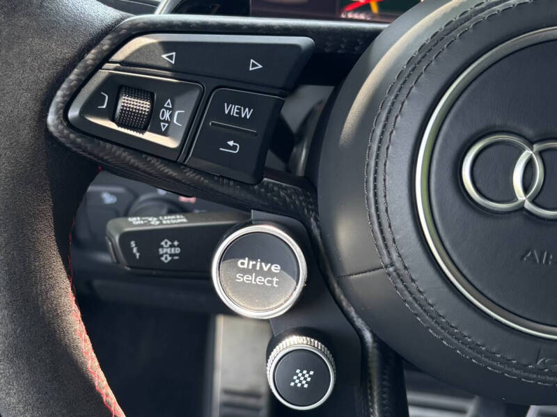 2017 Audi R8 5.2 quattro V10 Plus
