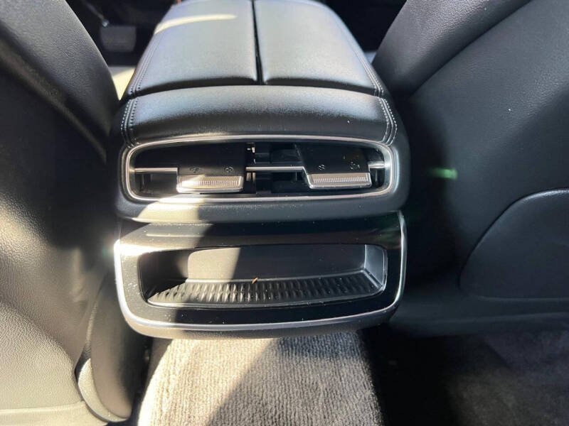 2025 Genesis G80 2.5T