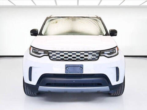 2024 Land Rover Discovery P300 S