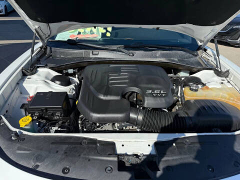 2019 Dodge Charger SXT