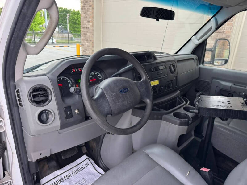 2014 Ford E-Series E-150
