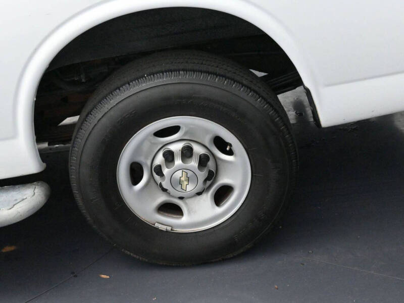 2022 Chevrolet Express 2500