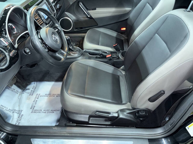 2012 Volkswagen Beetle Convertible