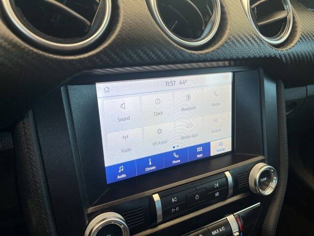 2022 Ford Mustang EcoBoost