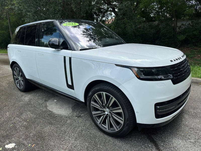 2023 Land Rover Range Rover SE's photo