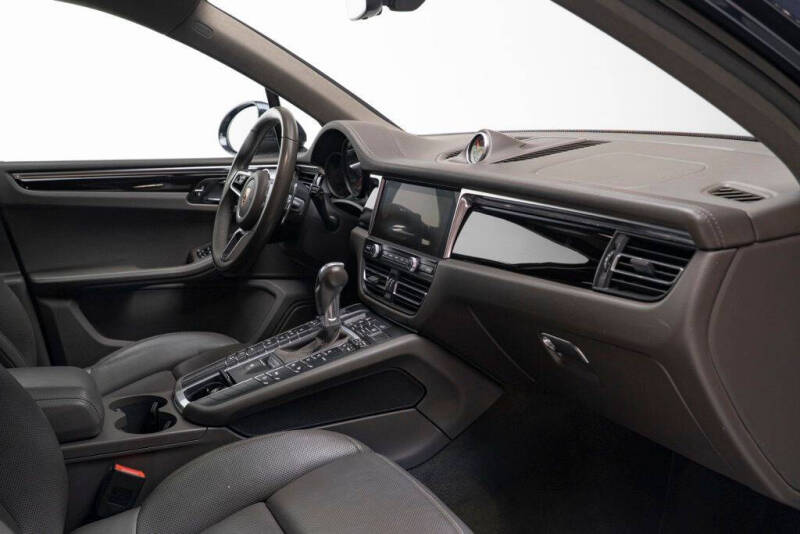 2020 Porsche Macan