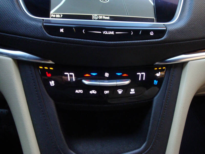 2018 Cadillac XT5 Premium Luxury