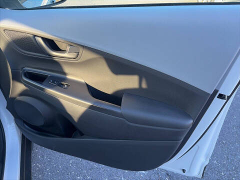 2021 Hyundai Kona SEL