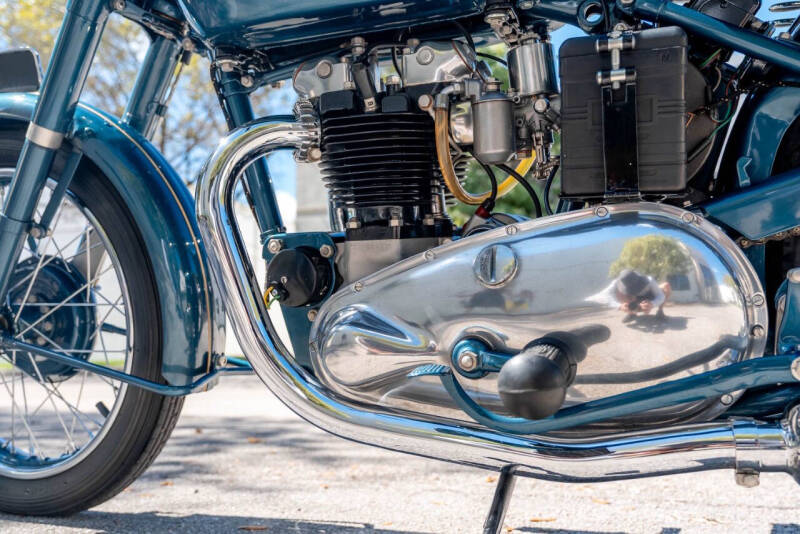 1952 Triumph Thunderbird