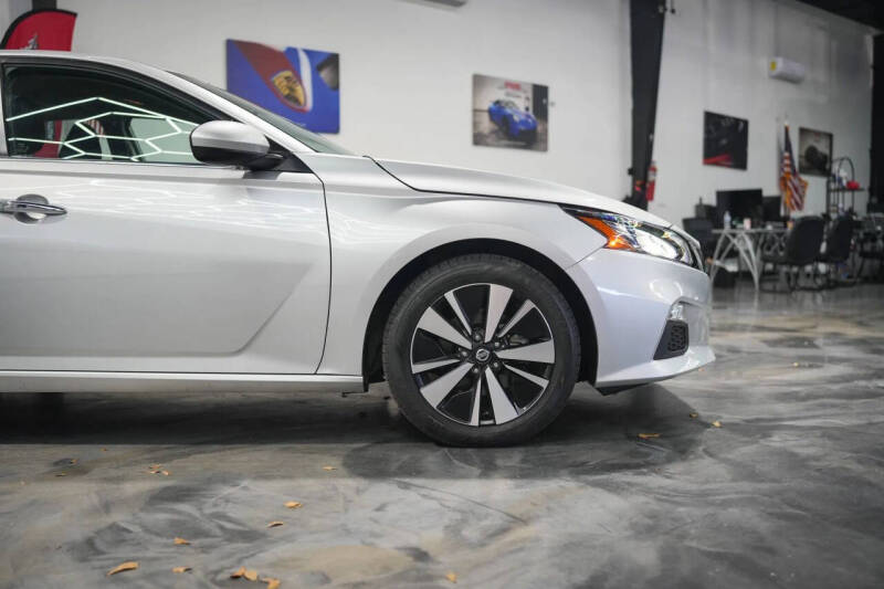 2021 Nissan Altima 2.5 SV