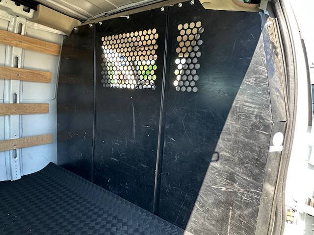 2023 GMC Savana 2500