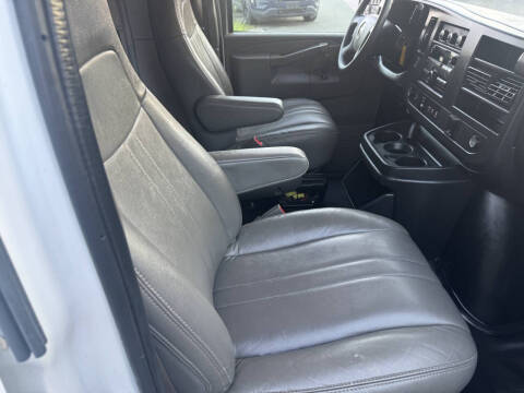 2019 GMC Savana 2500