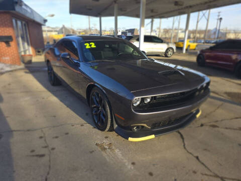 2022 Dodge Challenger for sale at ARLIN'S AUTO SALES LLC in Merriam KS