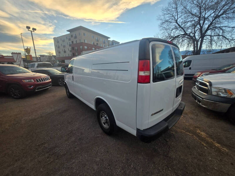 2017 Chevrolet Express 2500