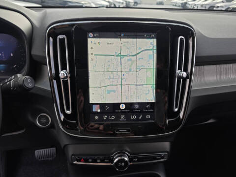 2026 Volvo XC40 B4 Core