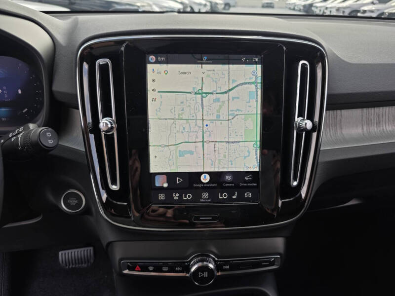 2026 Volvo XC40 B4 Core