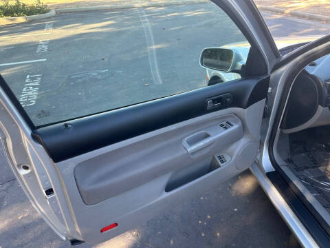 2004 Volkswagen Golf GL