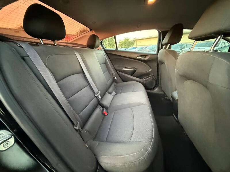 2017 Chevrolet Cruze LS Auto