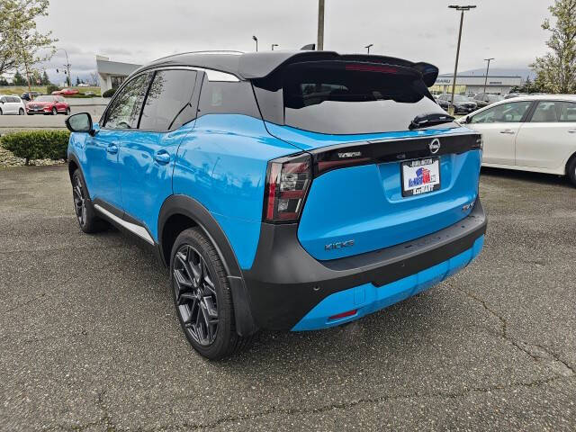 2025 Nissan Kicks SR