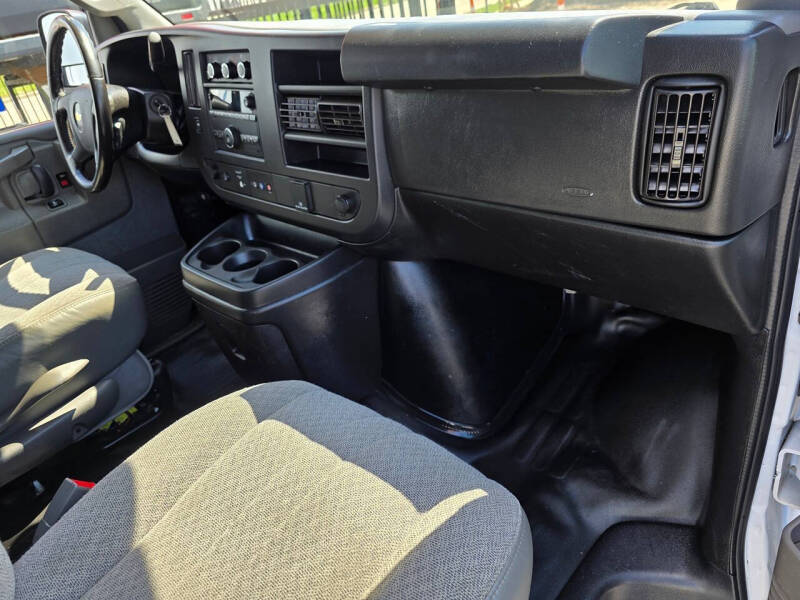 2020 Chevrolet Express 2500